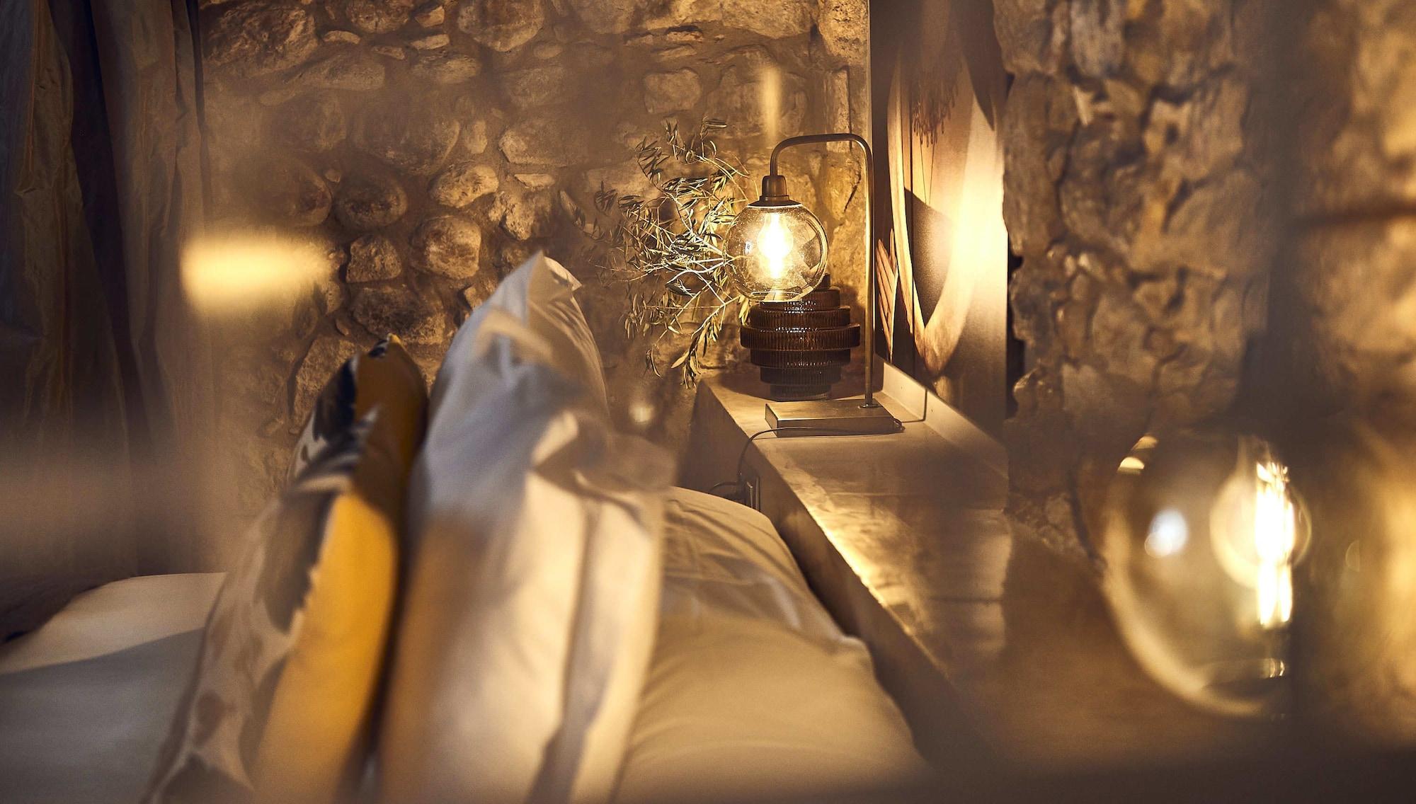 Hotel Castell D'Emporda La Bisbal d'Emporda ภายนอก รูปภาพ
