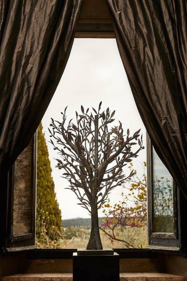 Hotel Castell D'Emporda La Bisbal d'Emporda ภายนอก รูปภาพ